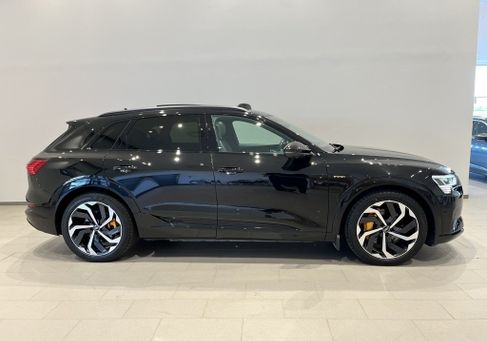 Audi e-tron, 2021