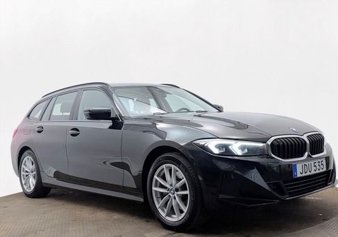 BMW 330, 2024