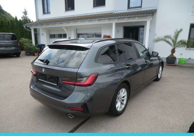 BMW 318, 2022