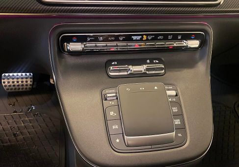 Mercedes-Benz V 300, 2025