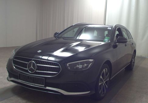 Mercedes-Benz E 300, 2023 2