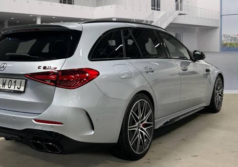 Mercedes-Benz C 63 AMG, 2025
