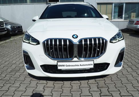 BMW 218, 2024
