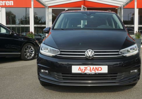 Volkswagen Touran, 2023 3
