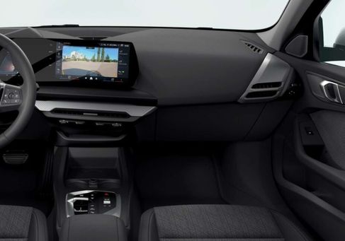 BMW 120, 2025