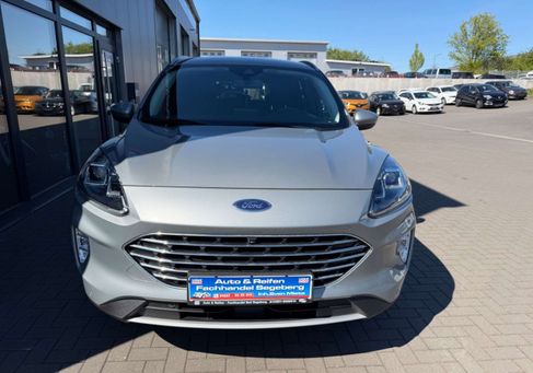 Ford Kuga, 2022