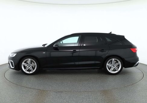 Audi A4, 2021