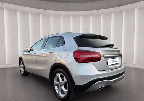 Mercedes-Benz GLA 200, 2019 2