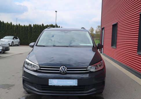Volkswagen Touran, 2023 3