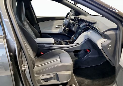 Ford, 2025