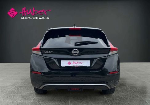 Nissan Leaf, 2023 3