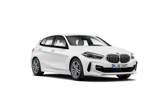 BMW 118, 2022