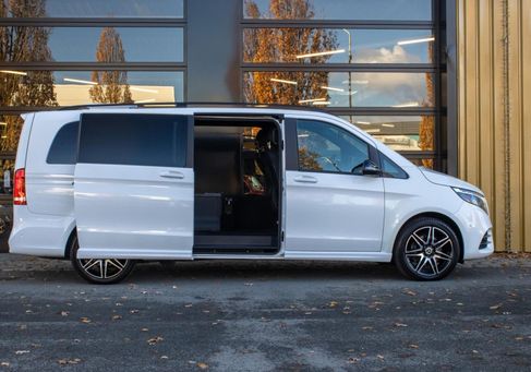 Mercedes-Benz V 300, 2023