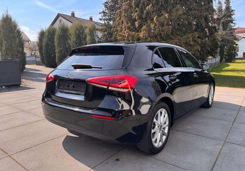 Mercedes-Benz A 180, 2022