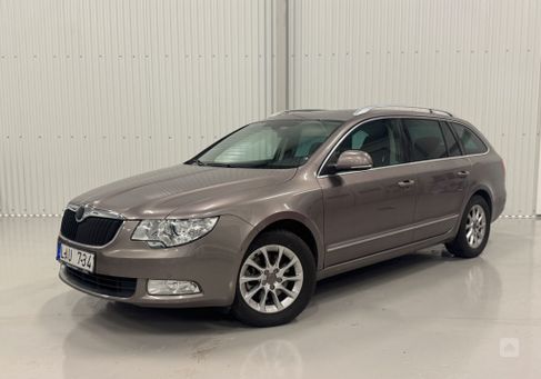 Skoda Superb, 2011