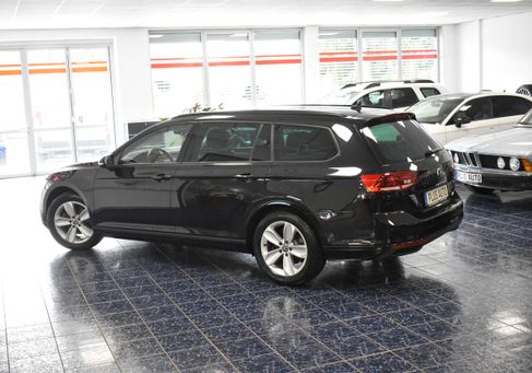 Volkswagen Passat, 2022