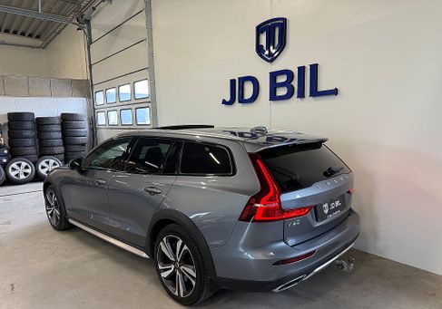 Volvo V60 Cross Country, 2019