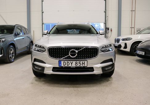 Volvo V90 Cross Country, 2020
