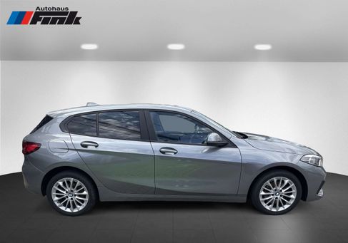 BMW 118, 2023