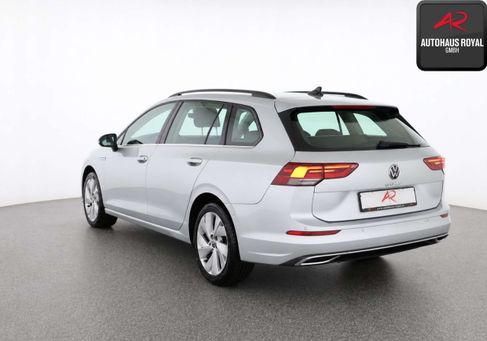 Volkswagen Golf, 2023 3