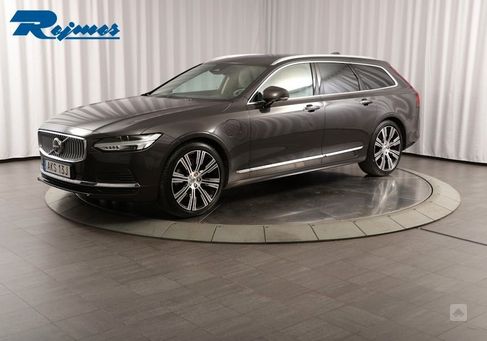 Volvo V90, 2022