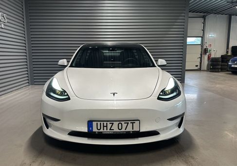 Tesla Model 3, 2021 2