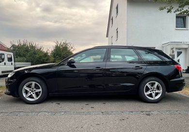 Audi A4, 2022