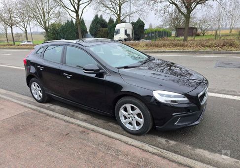 Volvo V40 Cross Country, 2019