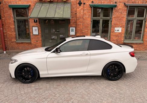 BMW M235, 2016