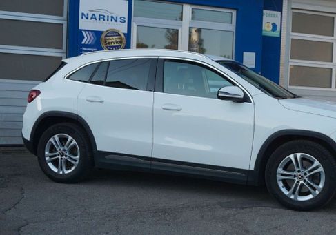 Mercedes-Benz GLA 180, 2024