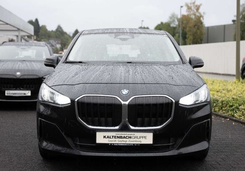BMW 218, 2022 3