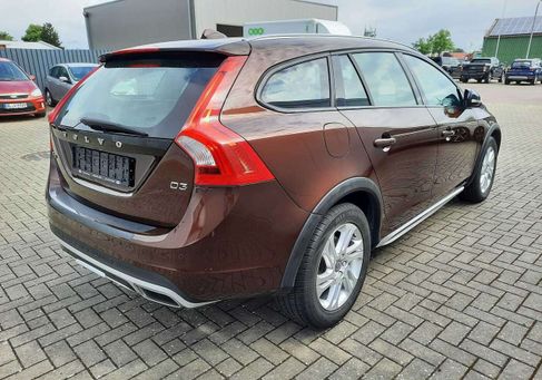 Volvo V60 Cross Country, 2018