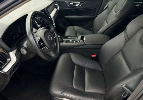 Volvo V60, 2021