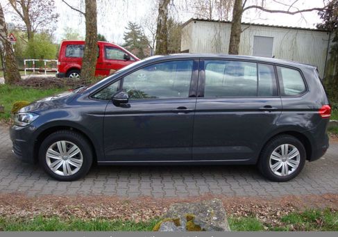 Volkswagen Touran, 2018 2