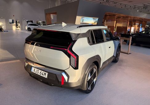 Kia, 2025 3