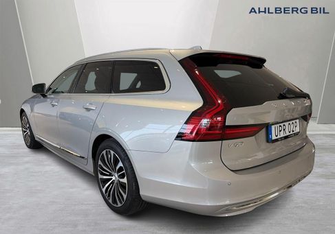 Volvo V90, 2025
