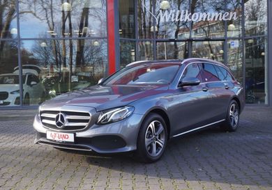 Mercedes-Benz E 200, 2017