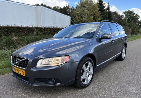 Volvo V70, 2011