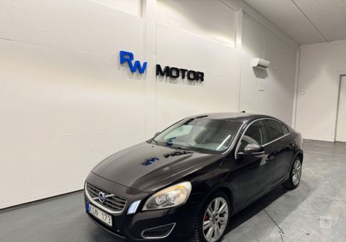 Volvo S60, 2011