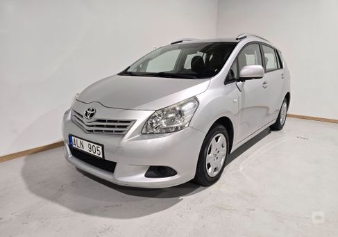 Toyota Verso, 2011