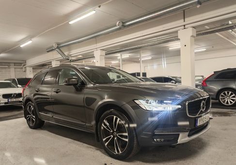 Volvo V90 Cross Country, 2018