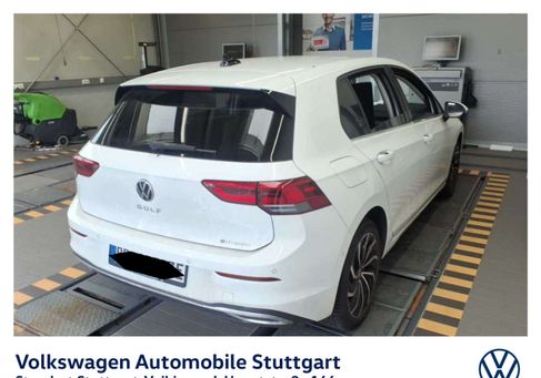 Volkswagen Golf, 2022 2