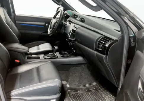 Toyota Hilux, 2024 3