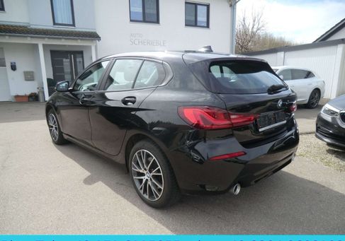 BMW 120, 2024