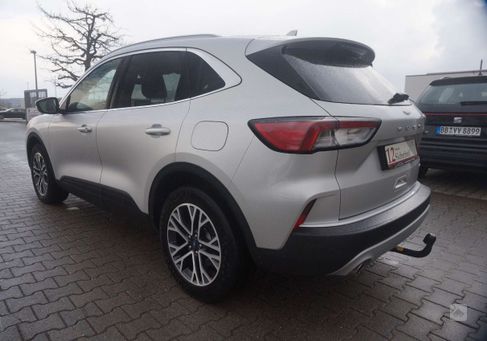 Ford Kuga, 2021