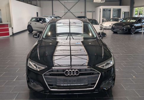 Audi A4, 2022