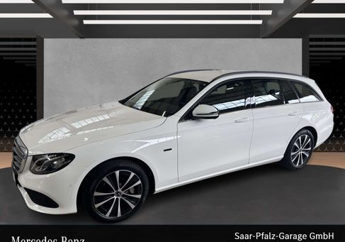 Mercedes-Benz E 300, 2019 3