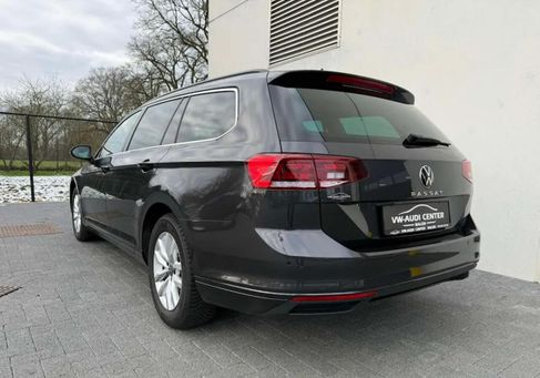Volkswagen Passat, 2023