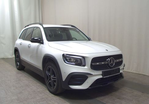 Mercedes-Benz GLB 200, 2023