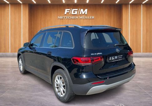 Mercedes-Benz GLB 200, 2020